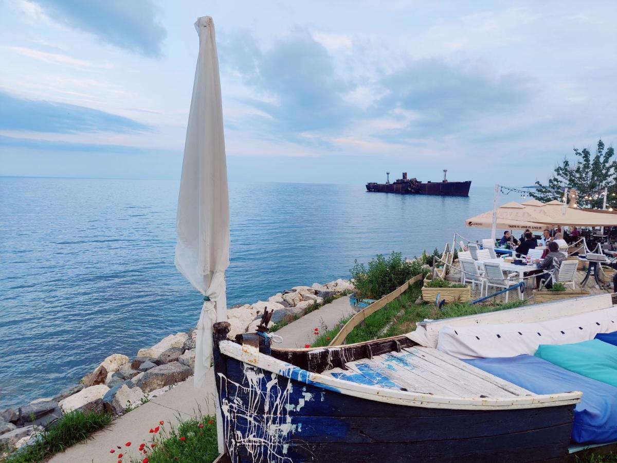 Sea&Sky Villa 科斯蒂内什蒂 外观 照片