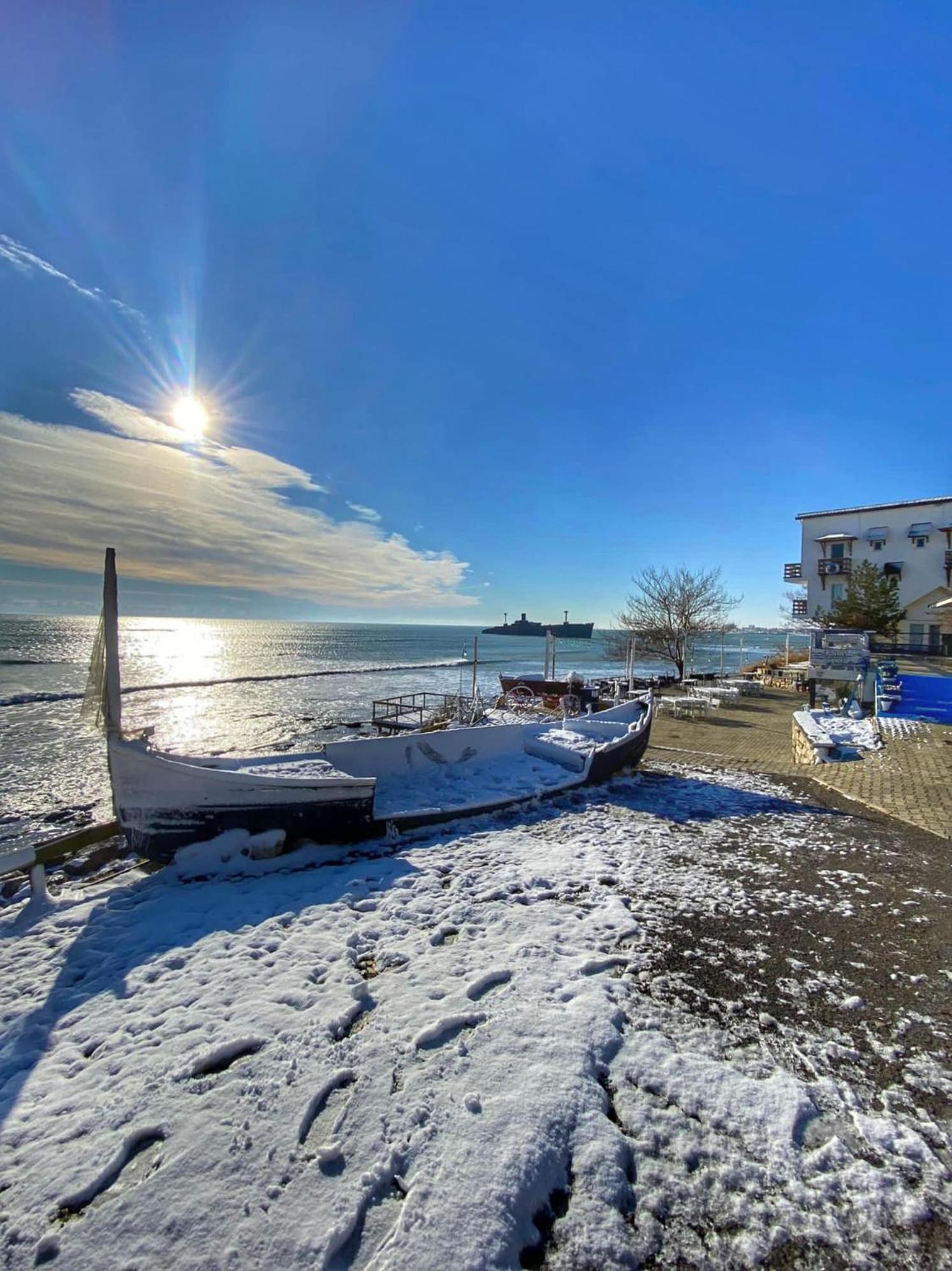 Sea&Sky Villa 科斯蒂内什蒂 外观 照片