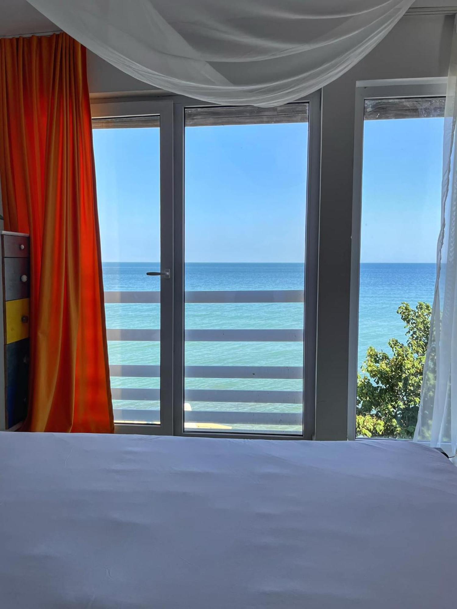Sea&Sky Villa 科斯蒂内什蒂 外观 照片